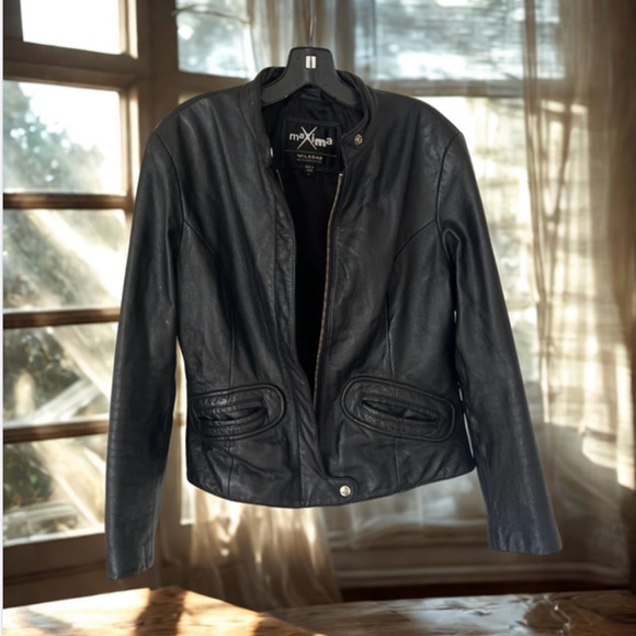 Maxima Wilson’s Women's Sleek Black Leather Jacket - Picture 1 of 6